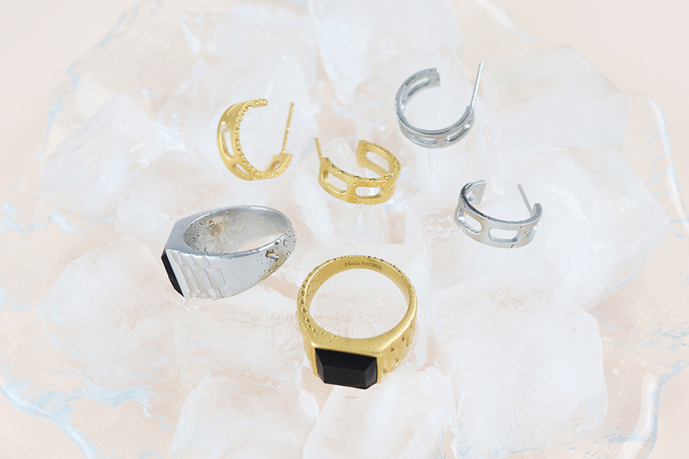 SE7944L SE7944L 1 SR7946L SR7946L 1 2 1