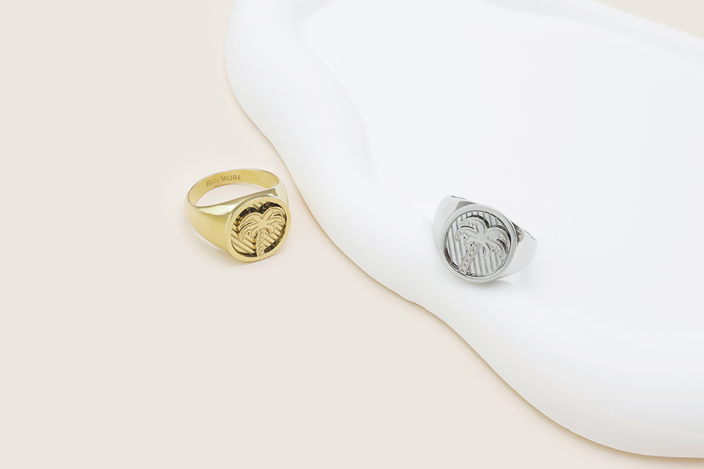 SR8590L，SR8590L 1 1红色线条周围色调不统一